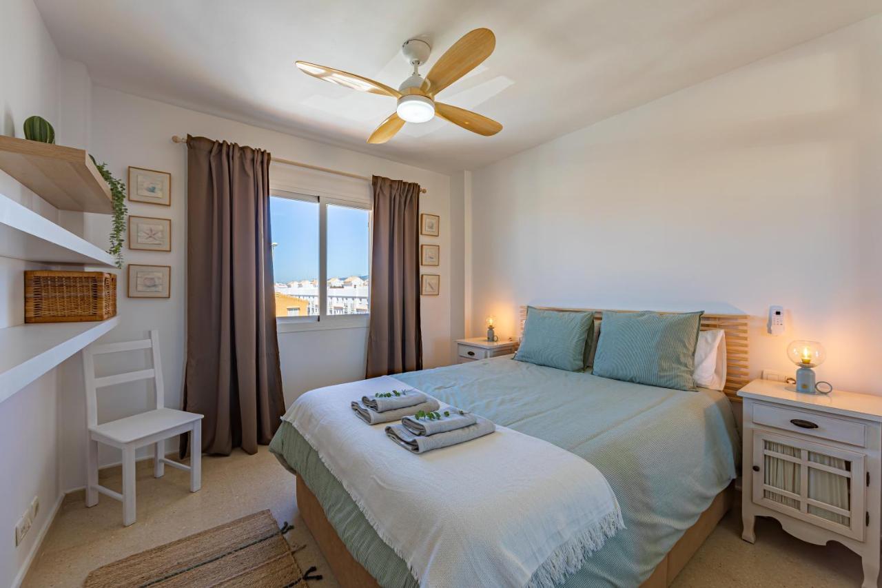 Apartment Beachfront, Pool, Terrace & Wifi Tarifa